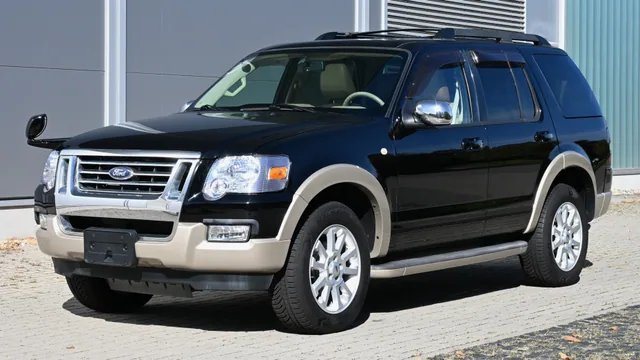 Ford Explorer V8 Eddie Bauer 4WD | Schwarz
