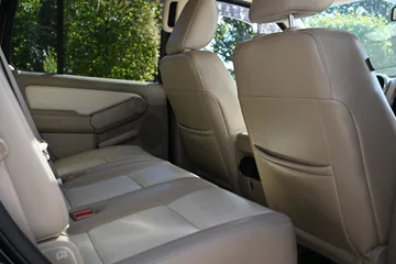 Ford Explorer V8 Eddie Bauer 4WD | Schwarz – Bild 16