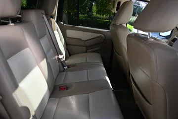 Ford Explorer V8 Eddie Bauer 4WD | Schwarz – Bild 17