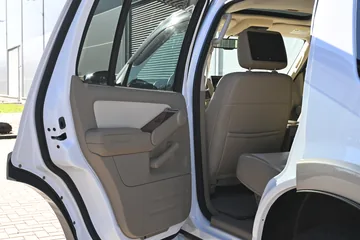 Ford Explorer V8 Eddie Bauer 4WD | Weiß – Bild 11