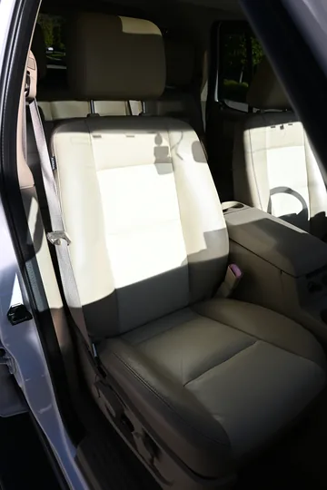 Ford Explorer V8 Eddie Bauer 4WD | Weiß – Bild 14